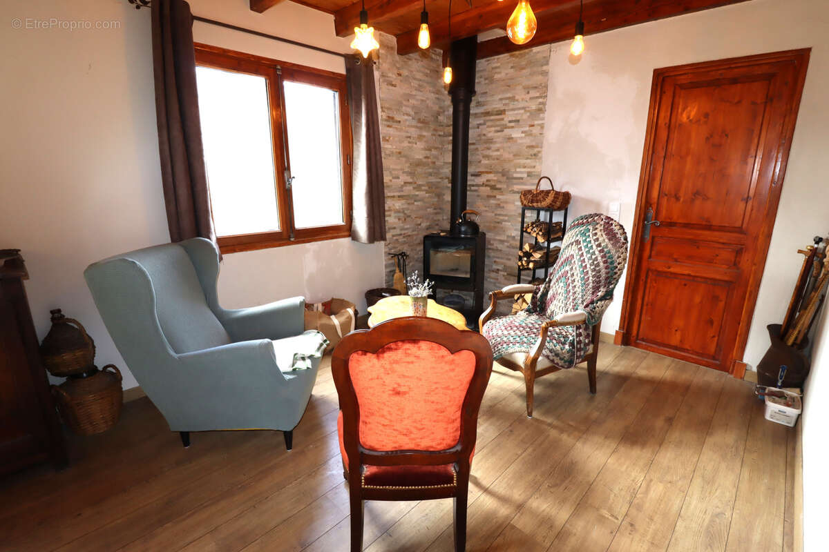 Maison à BEAUVEZER