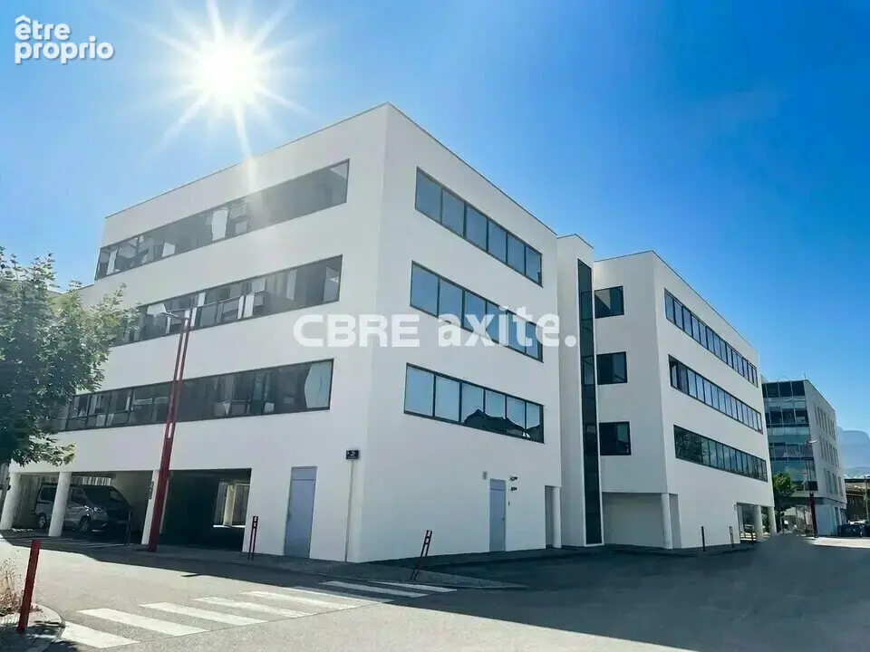 Commerce 225 m² à vendre à Chambery (73000) - photo 1