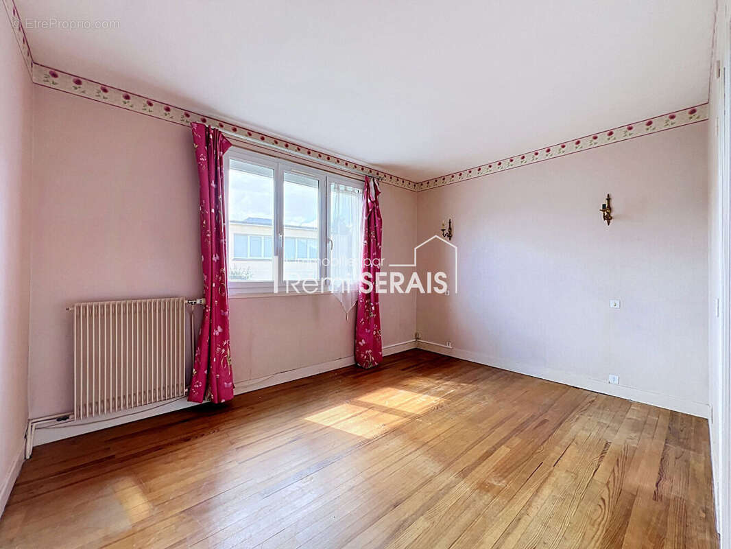 Exclusivité à Potigny : maison surélevée avec jardin et sous-sol - photo 5