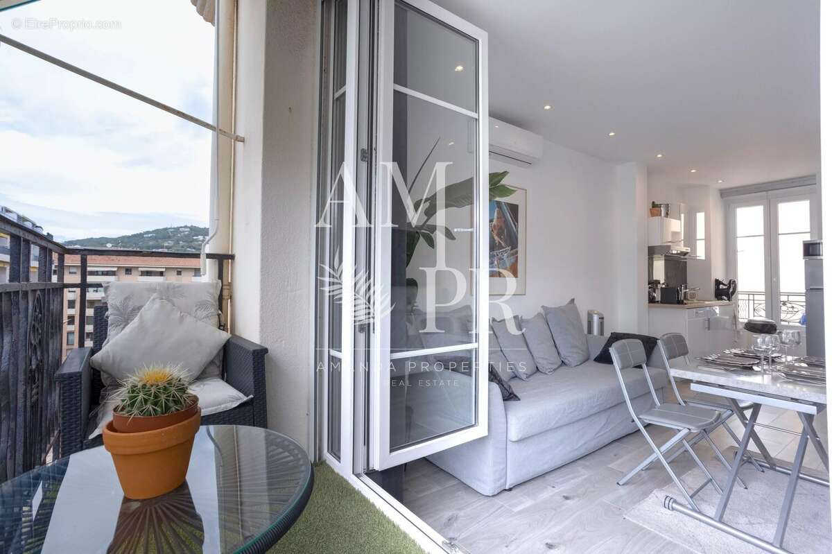 A deux pas des plages - Cannes Arrière Croisette - Appartement 2 pièces de 40m2 - Aperçu Mer - photo 14