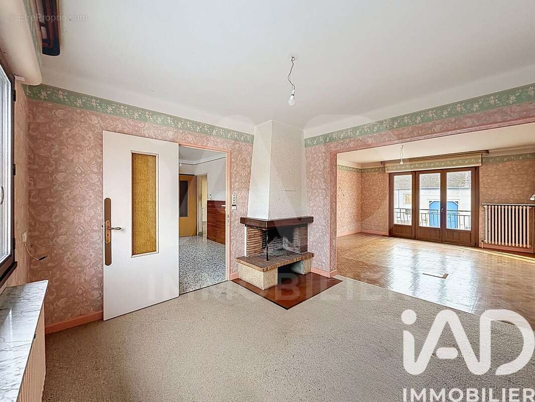 Photo 8 - Maison à VIC-SUR-SEILLE