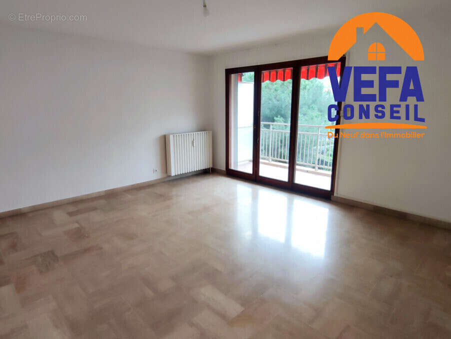 Appartement à HYERES