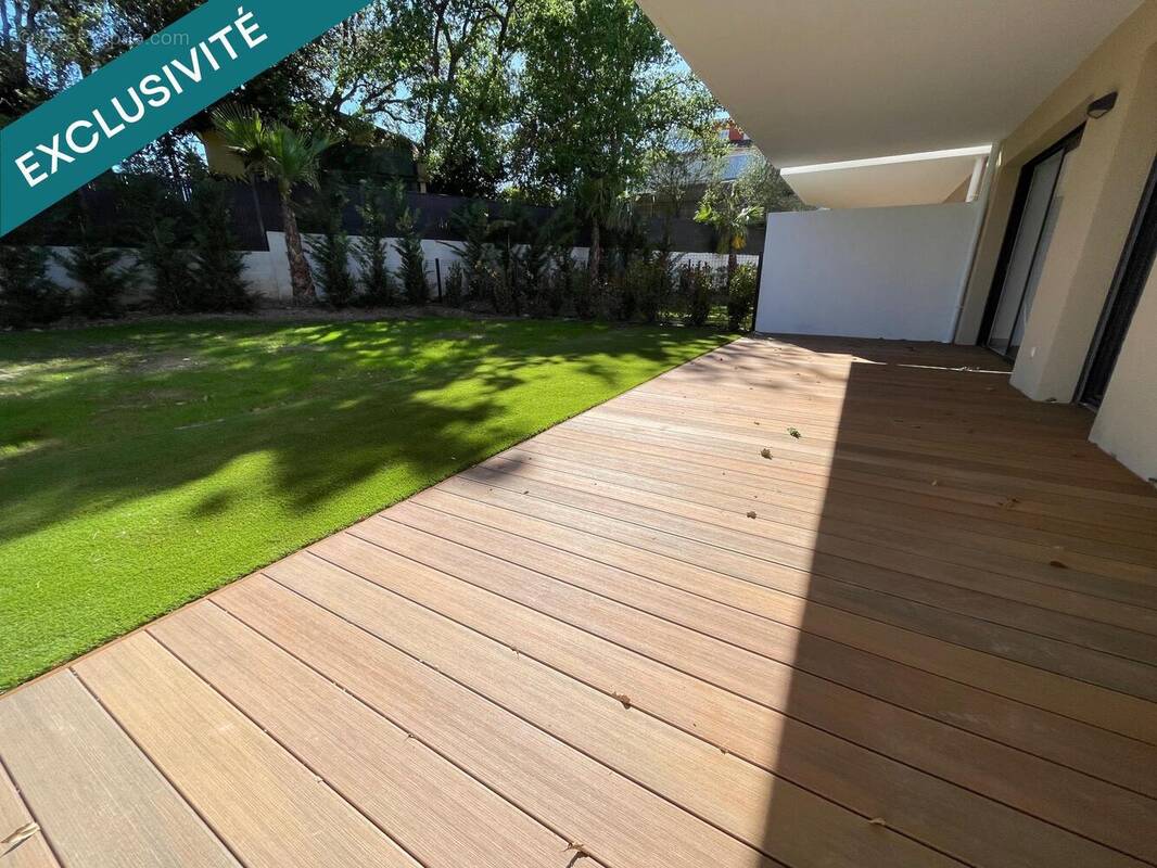 Photo 1 - Commerce à SAINT-RAPHAEL