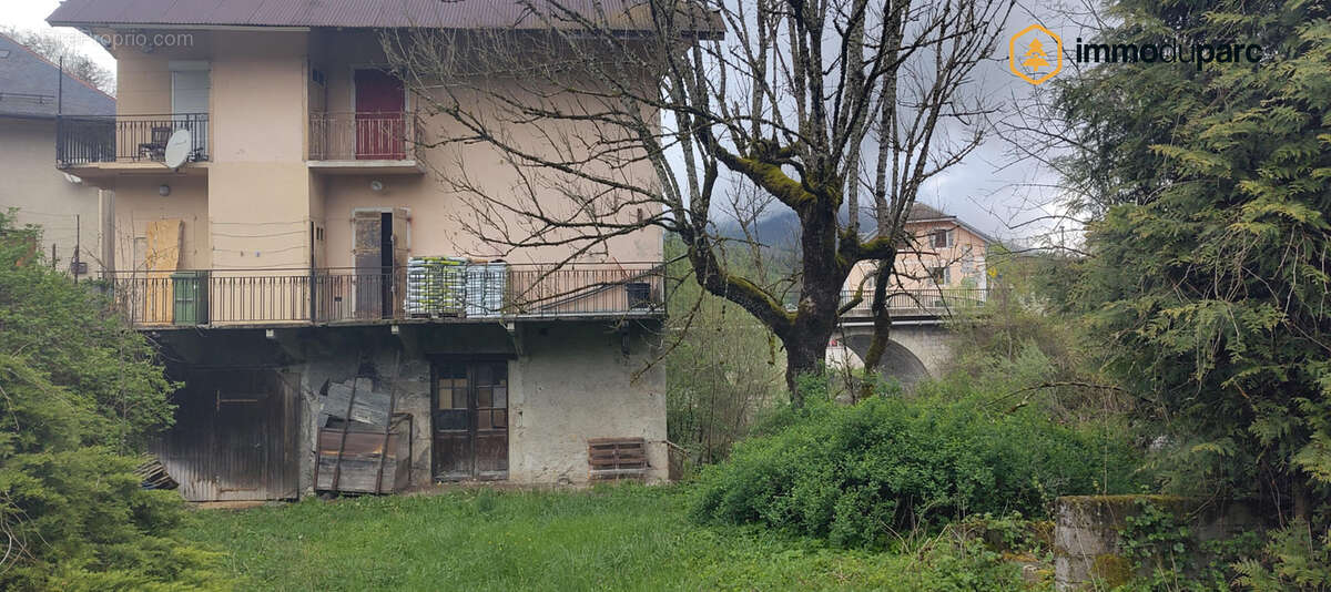 Maison à LESCHERAINES