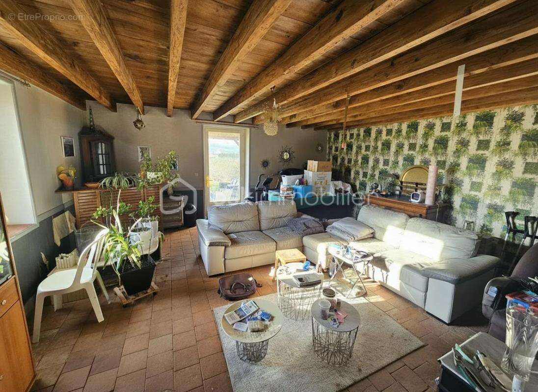 Maison à SAINT-JEAN-SAINT-MAURICE-SUR-LOIRE