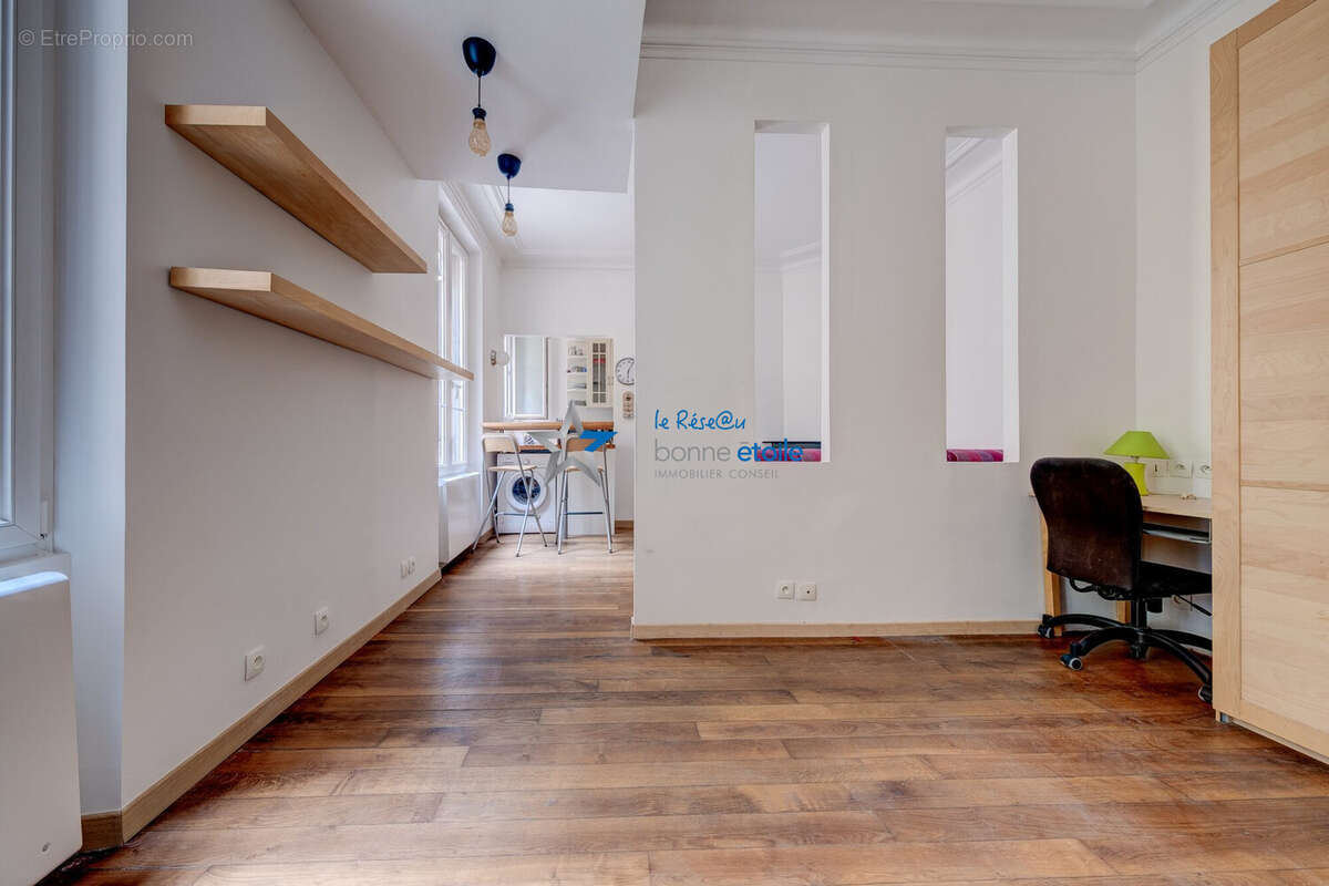 Appartement à PARIS-19E