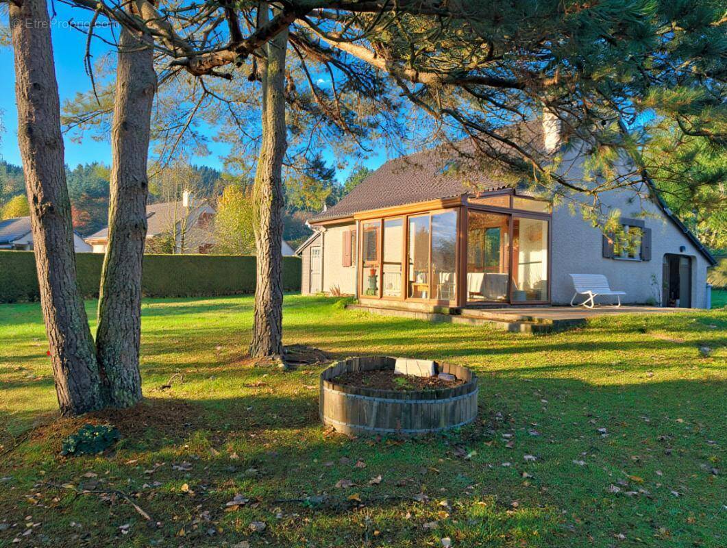 Maison à LE CHAMBON-SUR-LIGNON