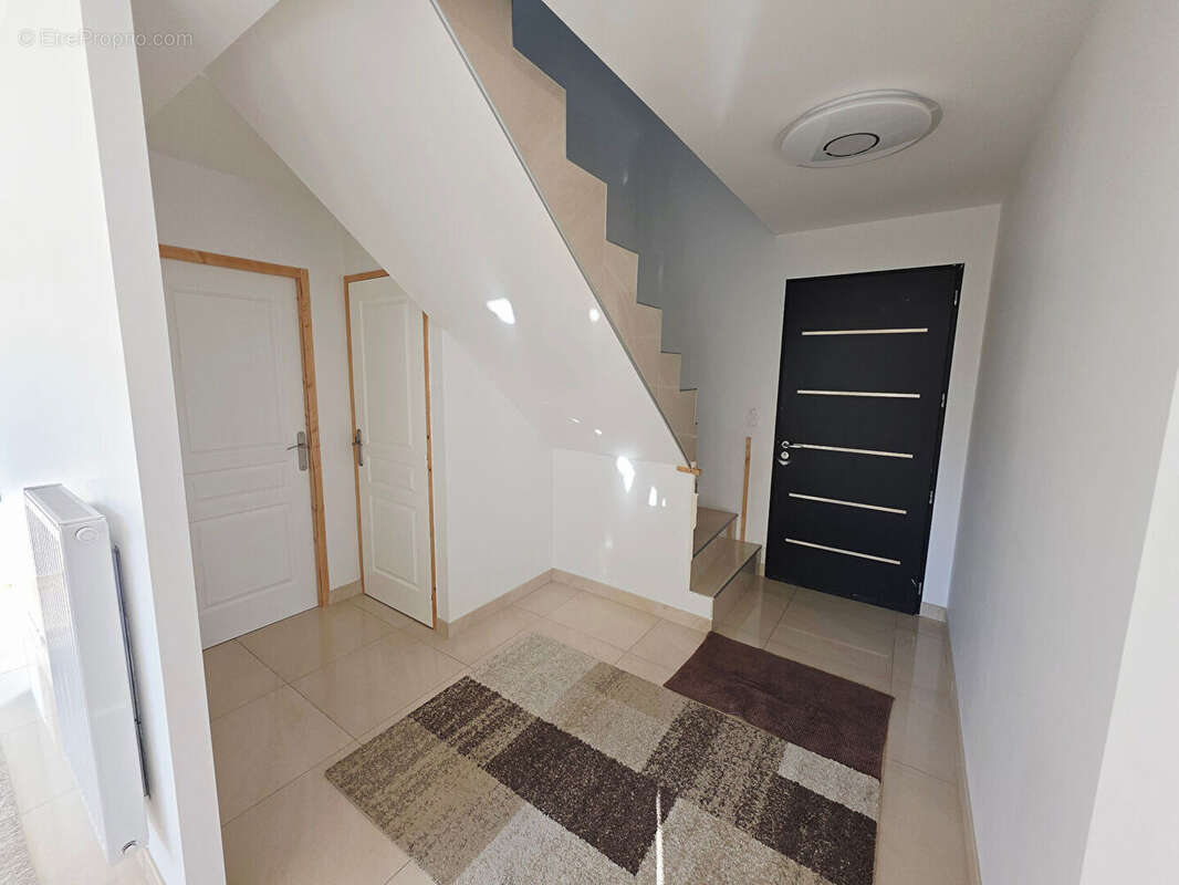 Maison à MINIAC-MORVAN