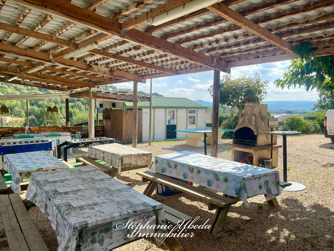 Commerce à VILLELAURE