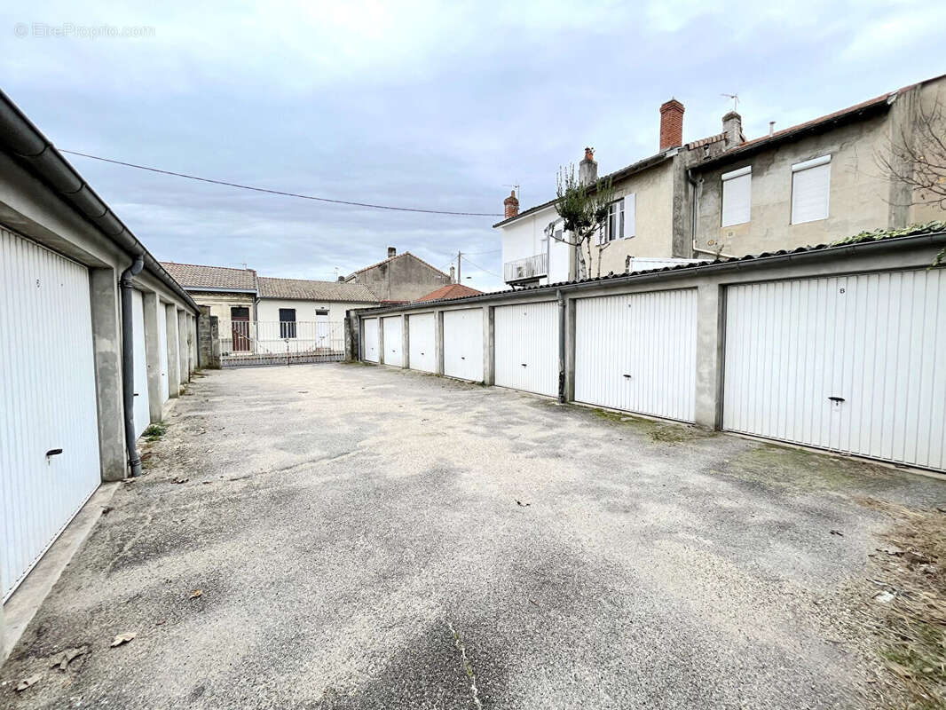 A vendre garages individuels - bordeaux barriere de toulouse - photo 2