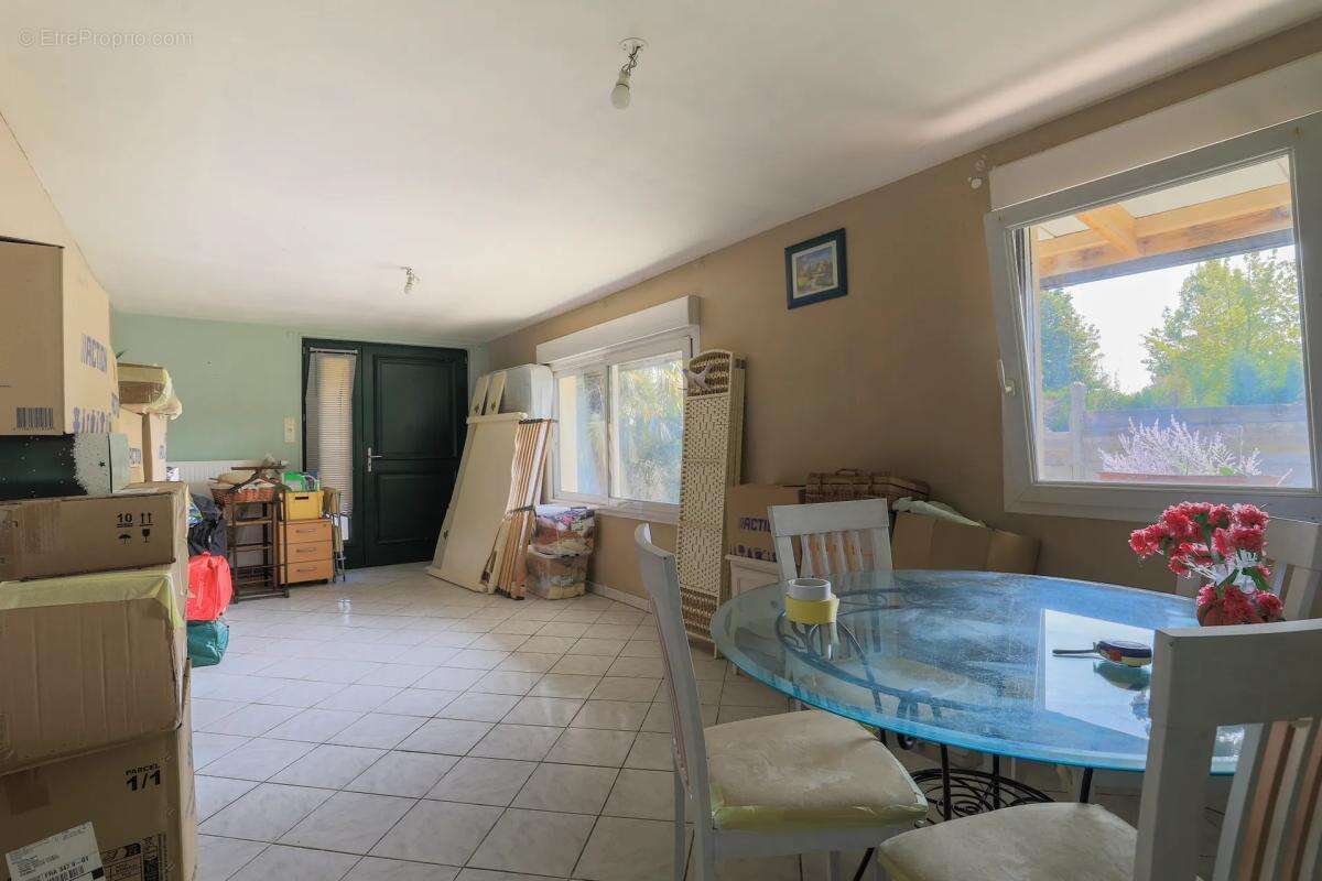 Maison 7 pièces - 4 ch - 164 m² - Vieux-Condé - photo 5