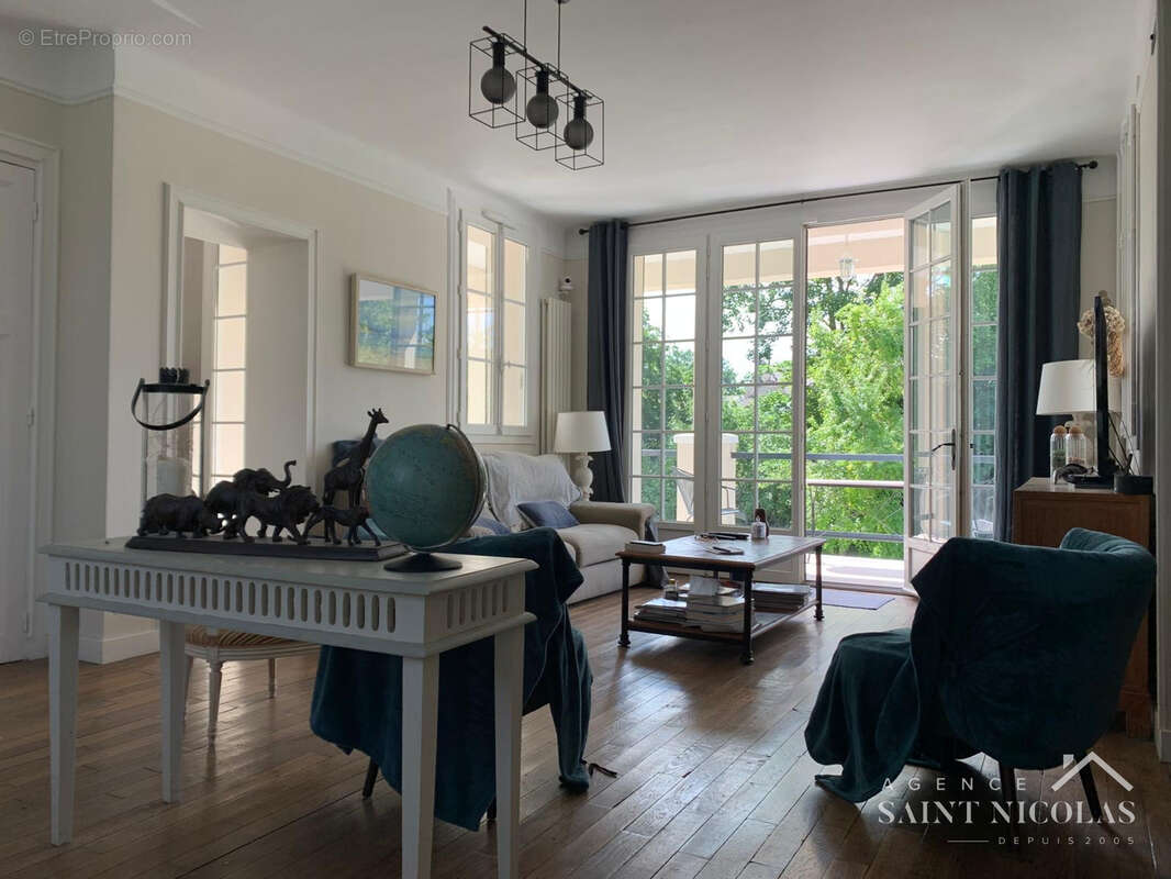  ILE BELLE de MEULAN : exceptionnelle villa ART DECO de 180 m2 rénovée avec authenticité. - photo 5