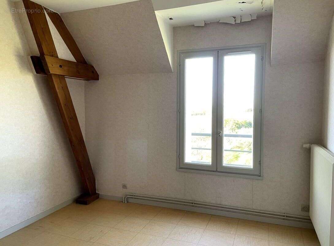 Chinon La Roche Faucon - Appartement T4 - photo 6