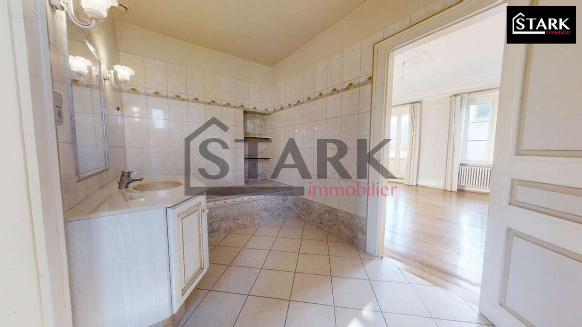 Appartement à LURE