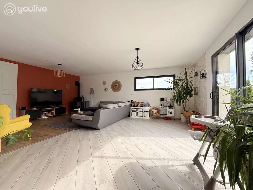 Maison à THIERGEVILLE