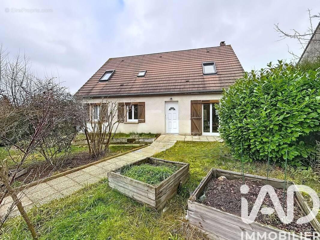Photo 1 - Maison à FAVEROLLES
