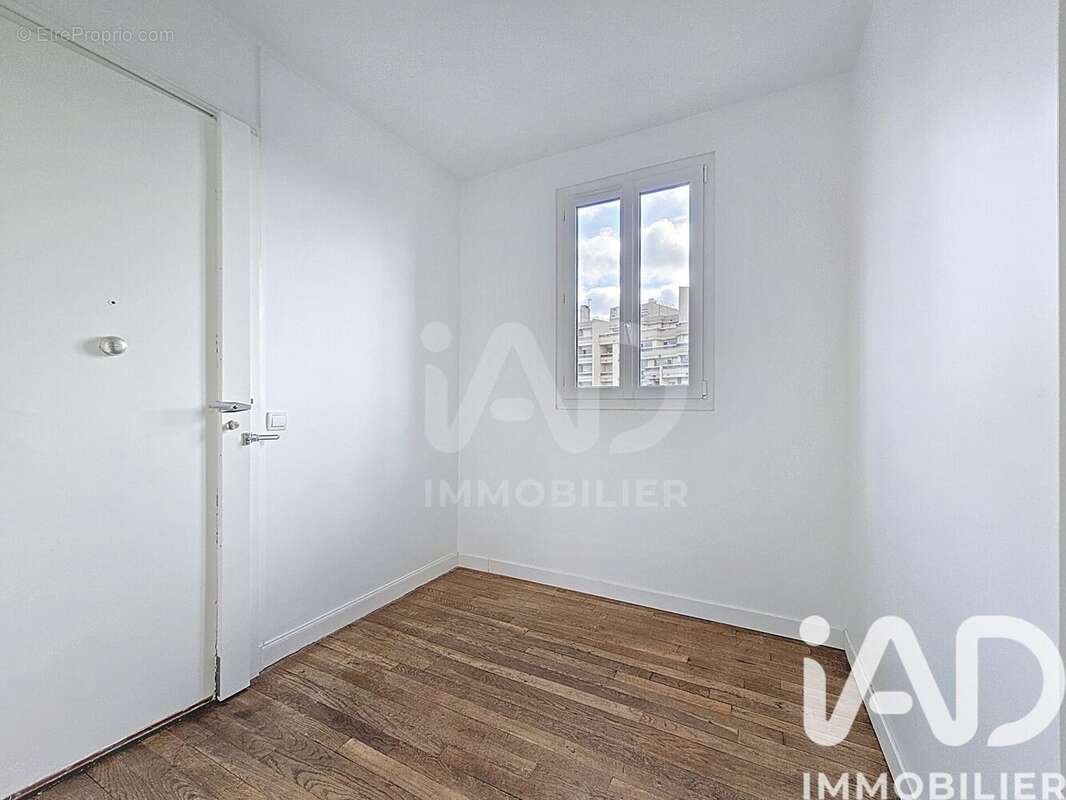 Photo 3 - Appartement à COURBEVOIE