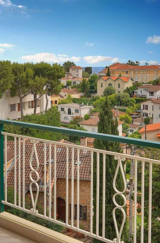 Appartement à LE CANNET