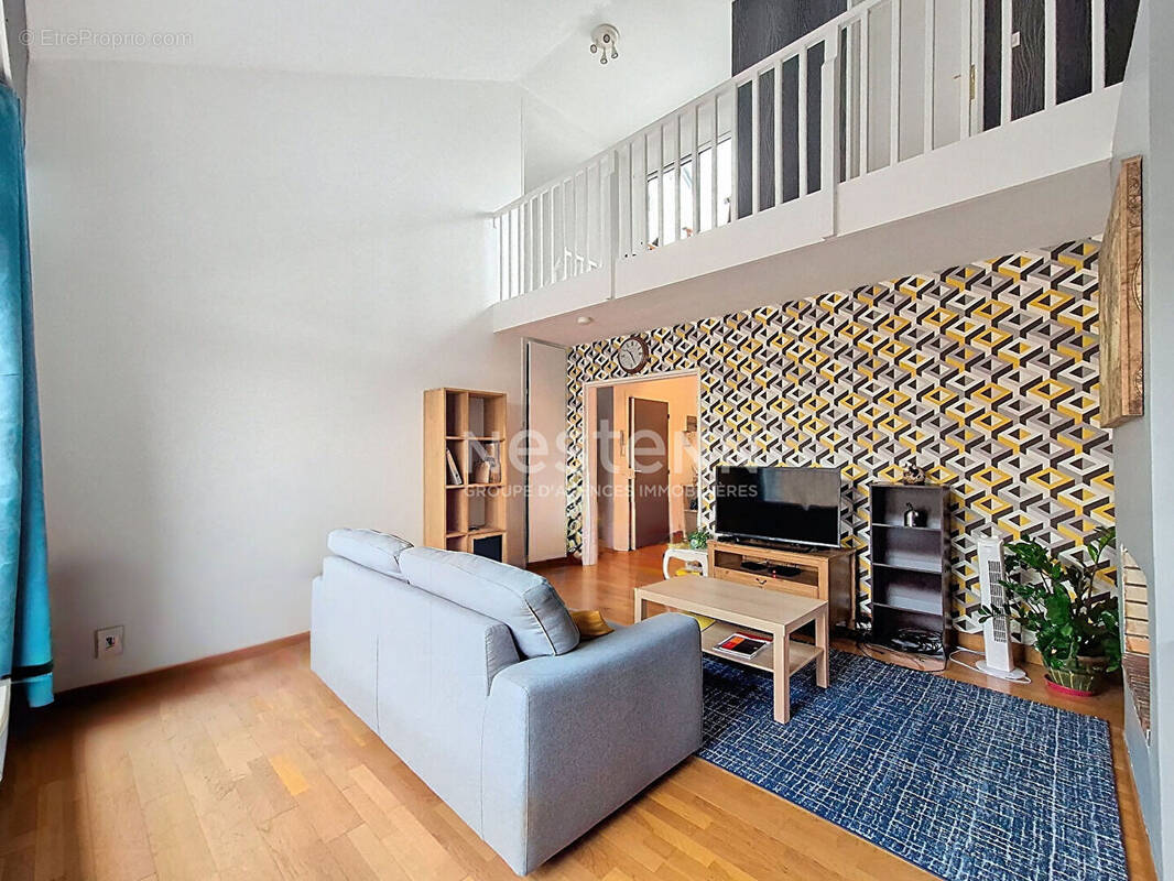 Appartement à GOUVIEUX