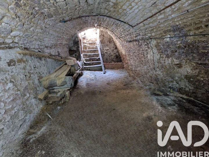 Photo 9 - Maison à BRIENON-SUR-ARMANCON
