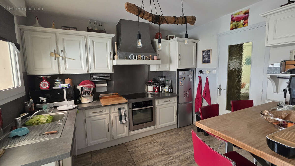 Dans quartier résidentiel agréable maison 3 chambres + studio - photo 11