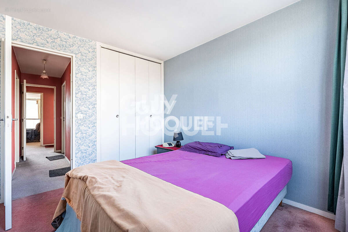 Appartement à VILLENEUVE-LA-GARENNE