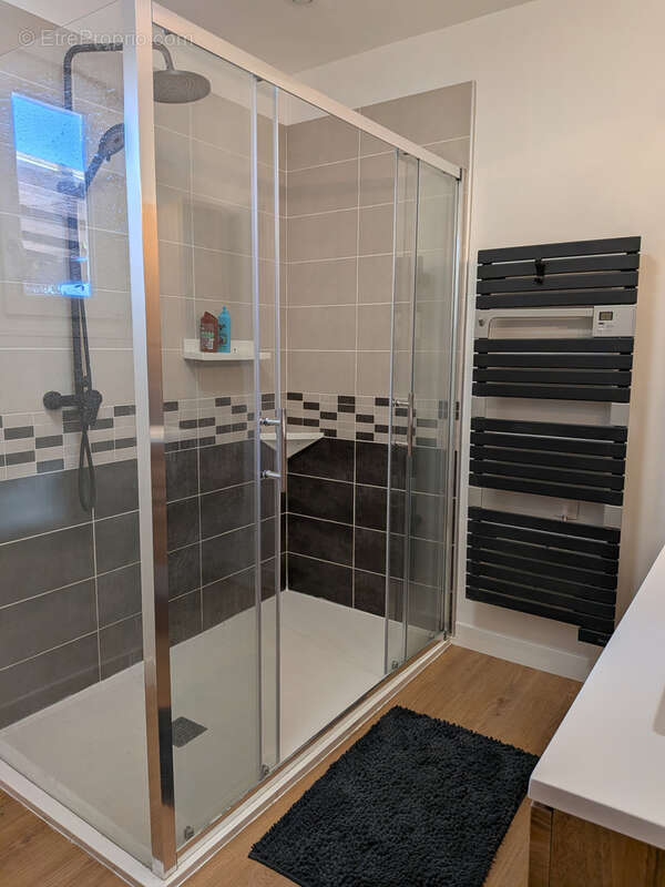 Appartement à SAINT-MARTIN-DE-LONDRES