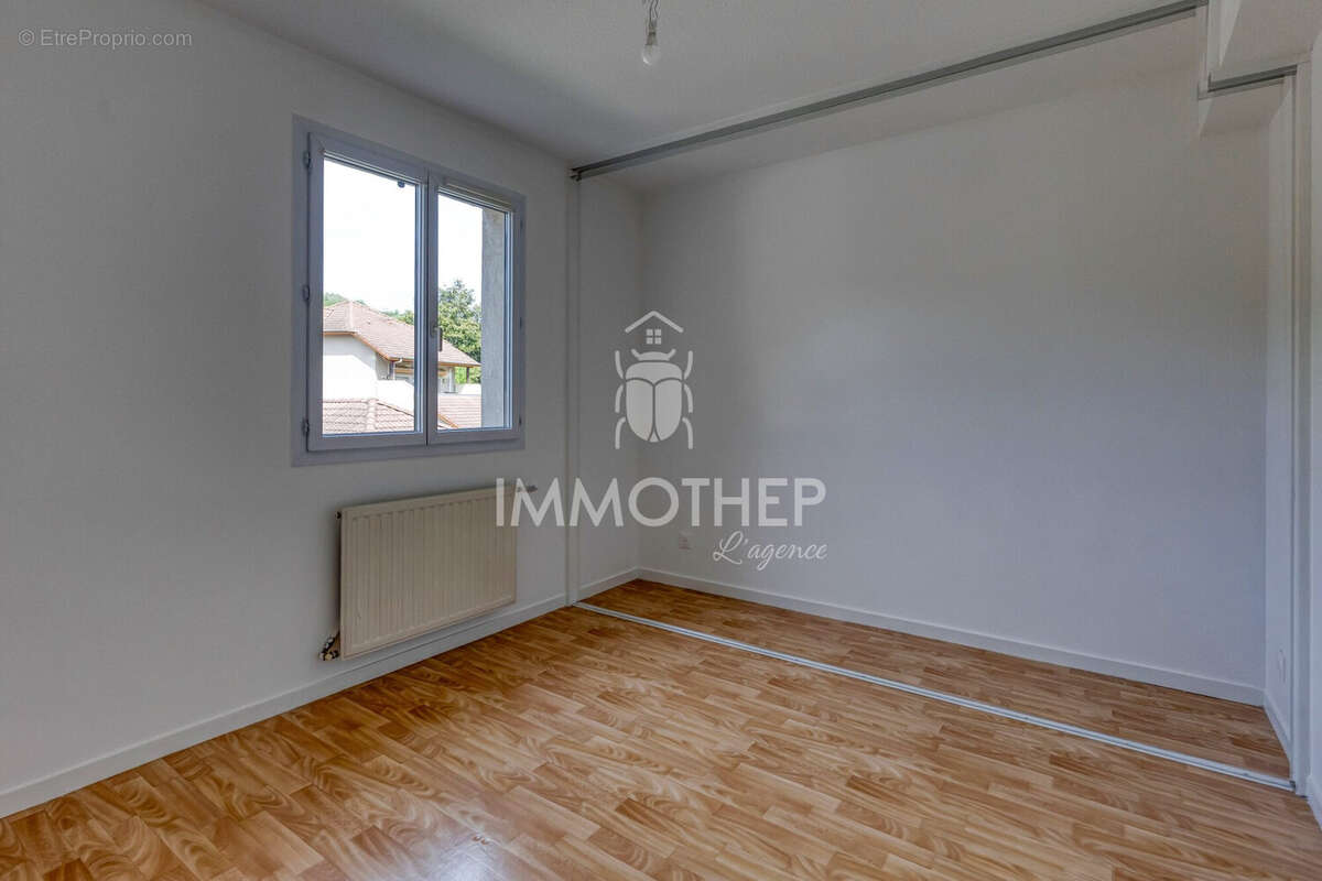 Appartement à VIZILLE