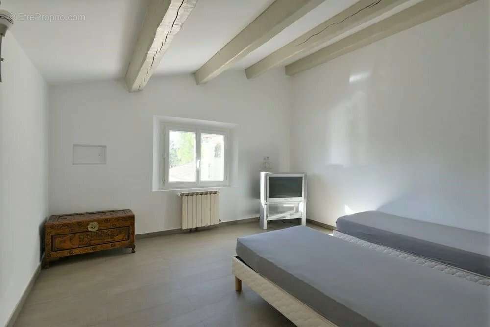 Maison à MONTAUROUX