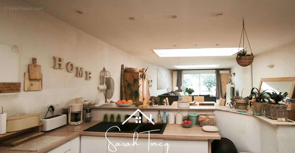 Maison 142 m² à Hallennes-Lez-Haubourdin  - photo 7