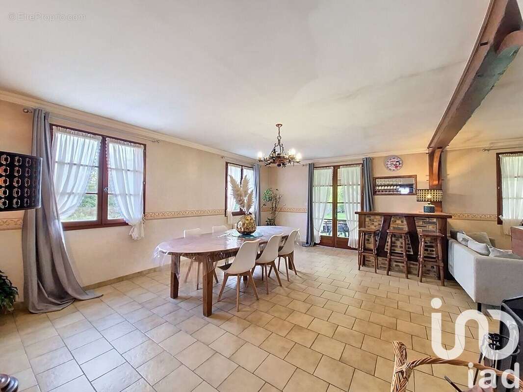 Photo 6 - Maison à LORRIS