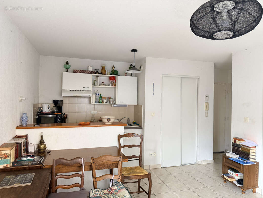 Appartement T2 avec place de parking privative - photo 3