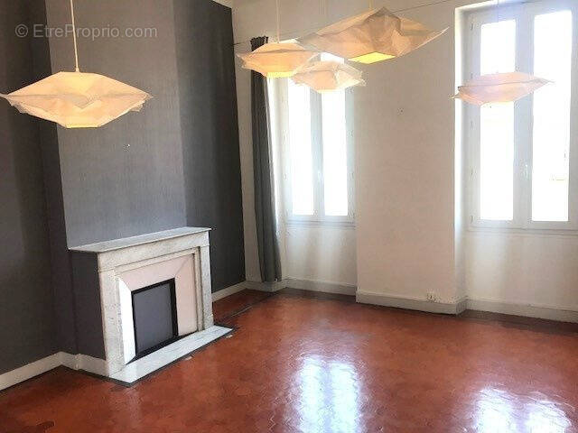 Appartement à MARSEILLE-6E
