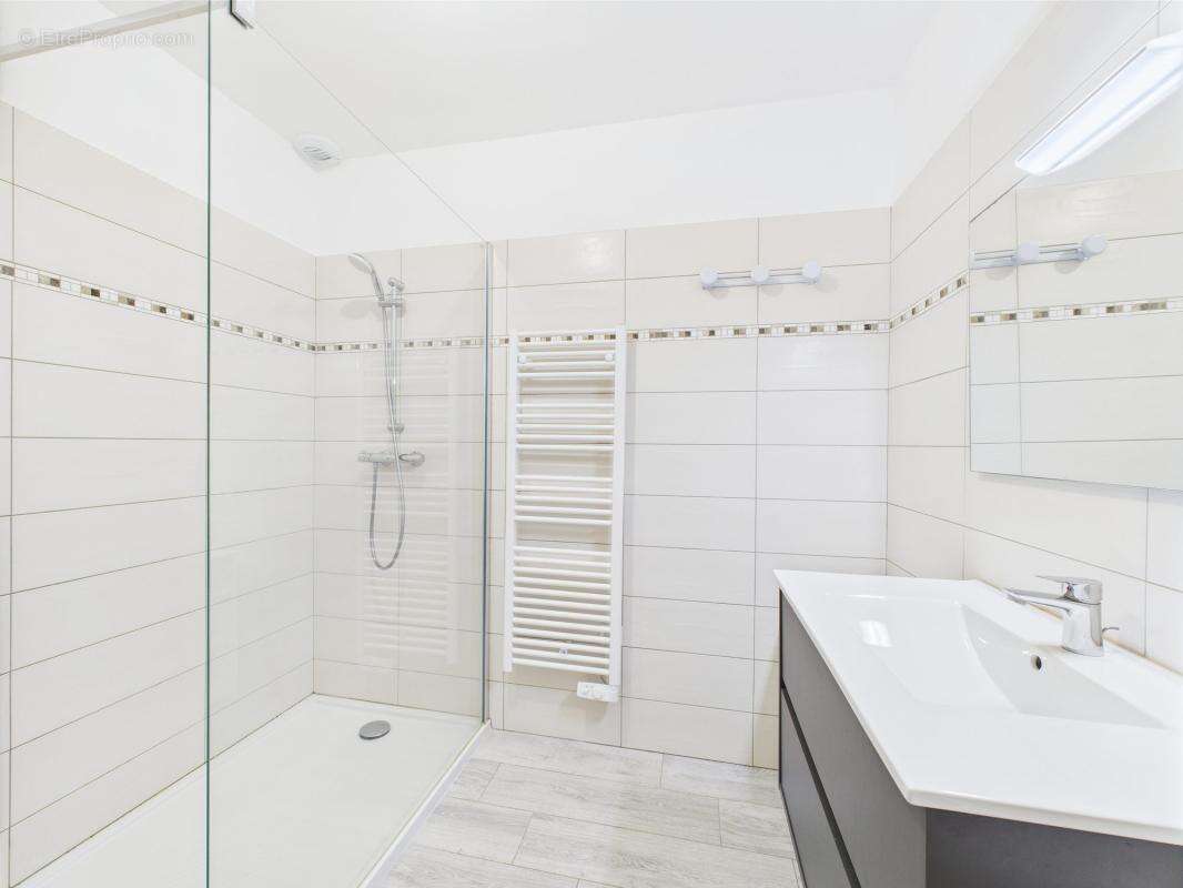 Appartement à PERI