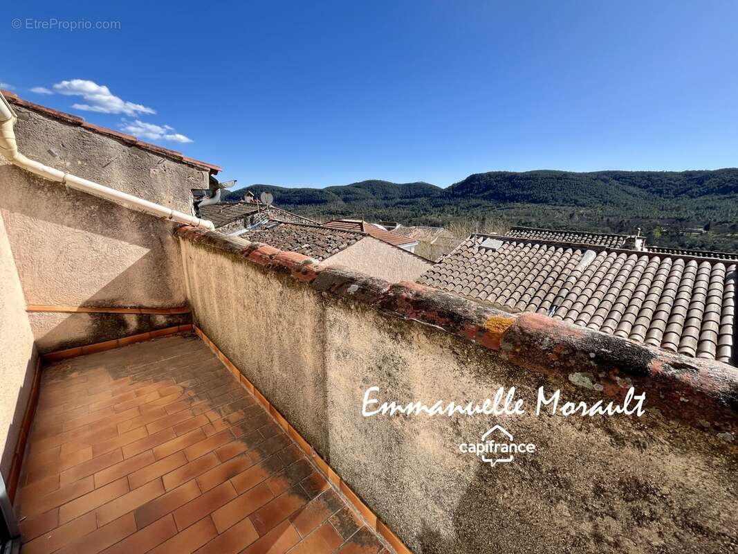 Maison de village 4 pièces avec terrasse à vendre BAGNOLS EN FORET (83) - photo 18