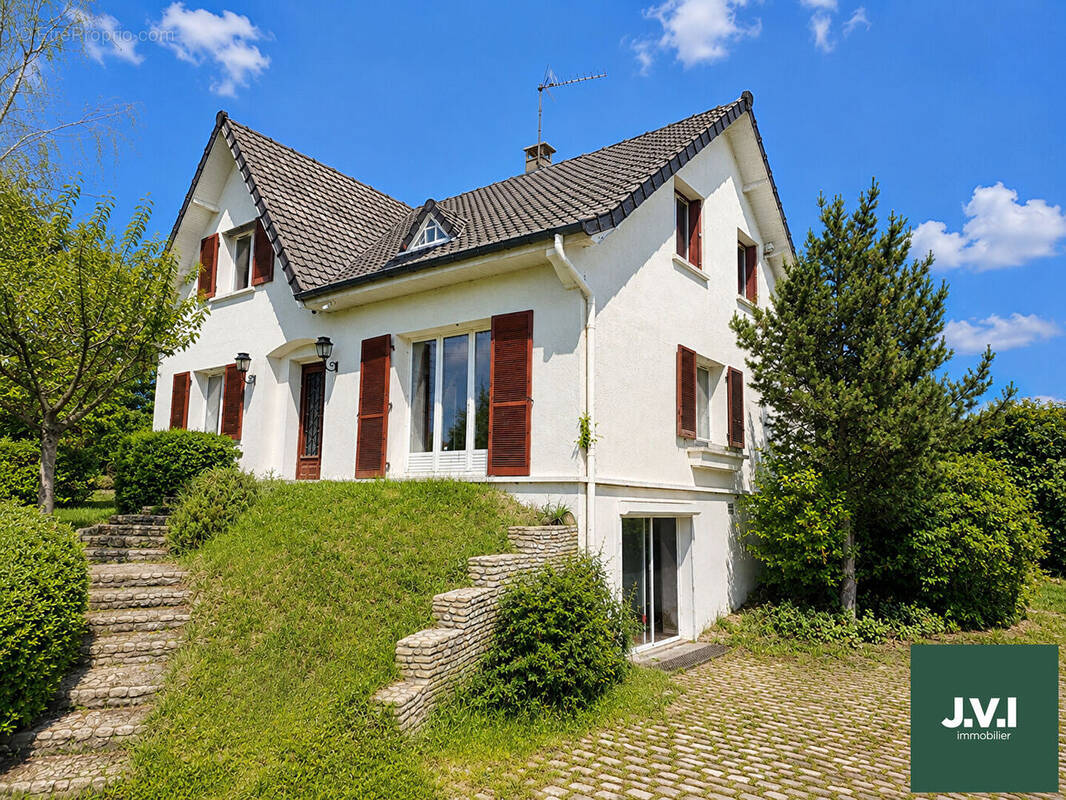 Maison à MONTMORENCY