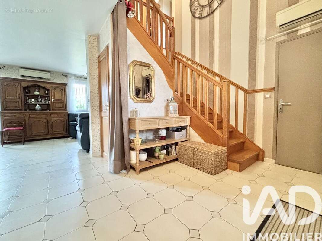 Photo 3 - Maison à OZOIR-LA-FERRIERE