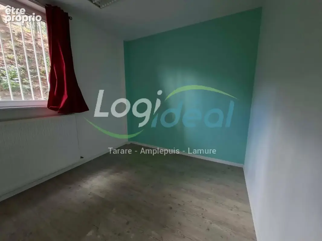Saint Just d'Avray, au calme, bâtiment professionnel - photo 8