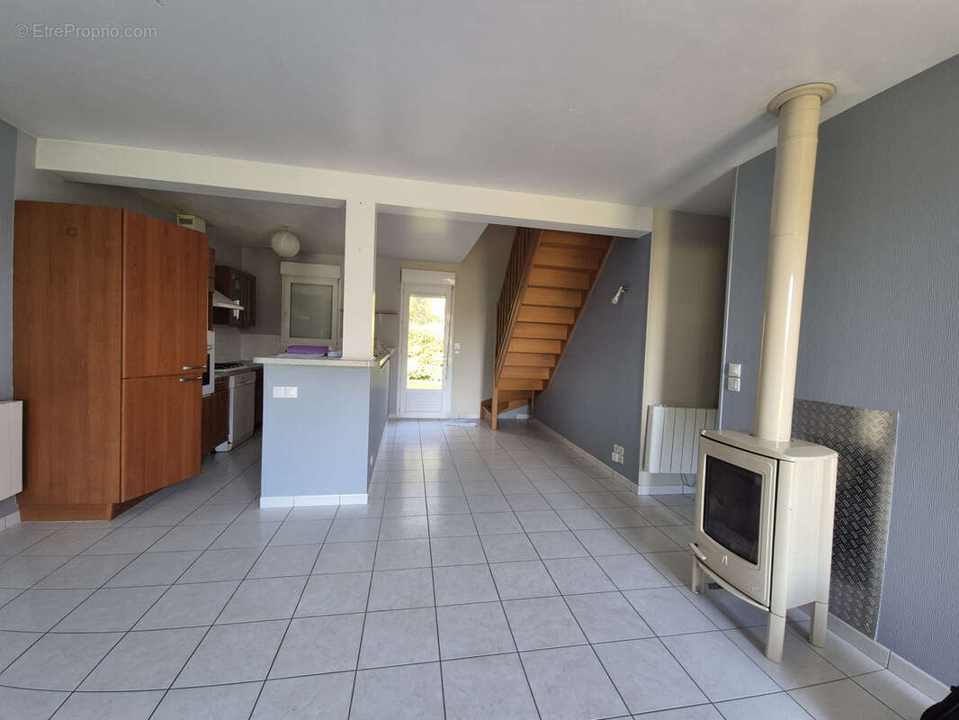 Maison à NOTRE-DAME-DU-PE