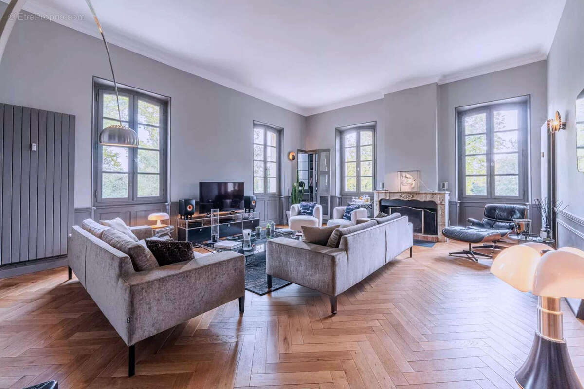 Appartement à AIX-EN-PROVENCE