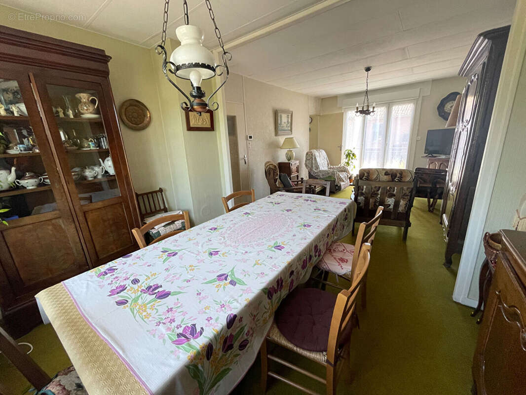 Maison à REVIGNY-SUR-ORNAIN