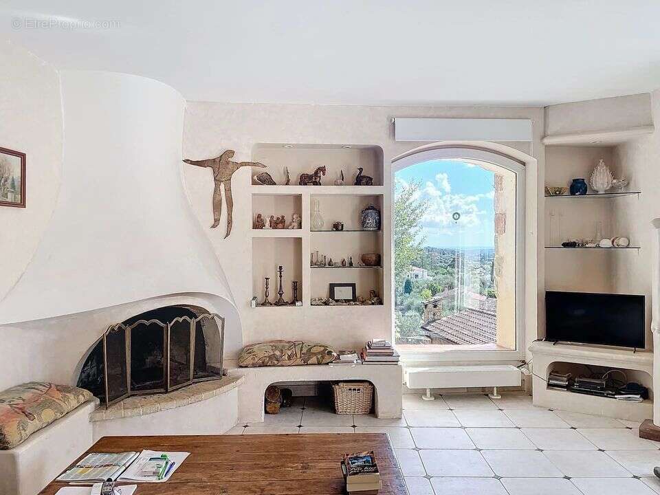 Maison à LE ROURET