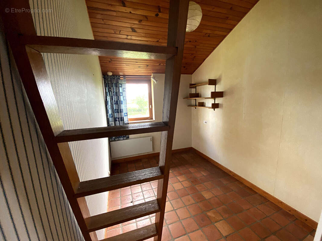 Maison 7 pièce(s) à 10 minutes à l'ouest de Moulins - photo 15