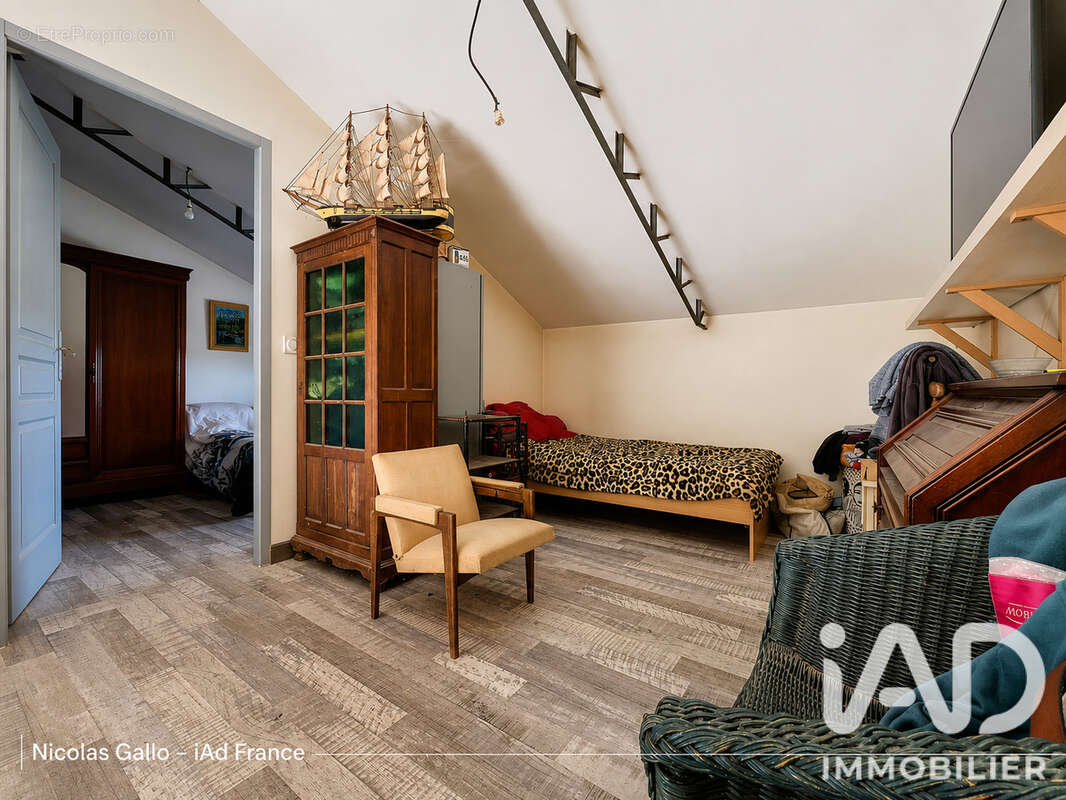 Maison 115 m² à Targon  - photo 8