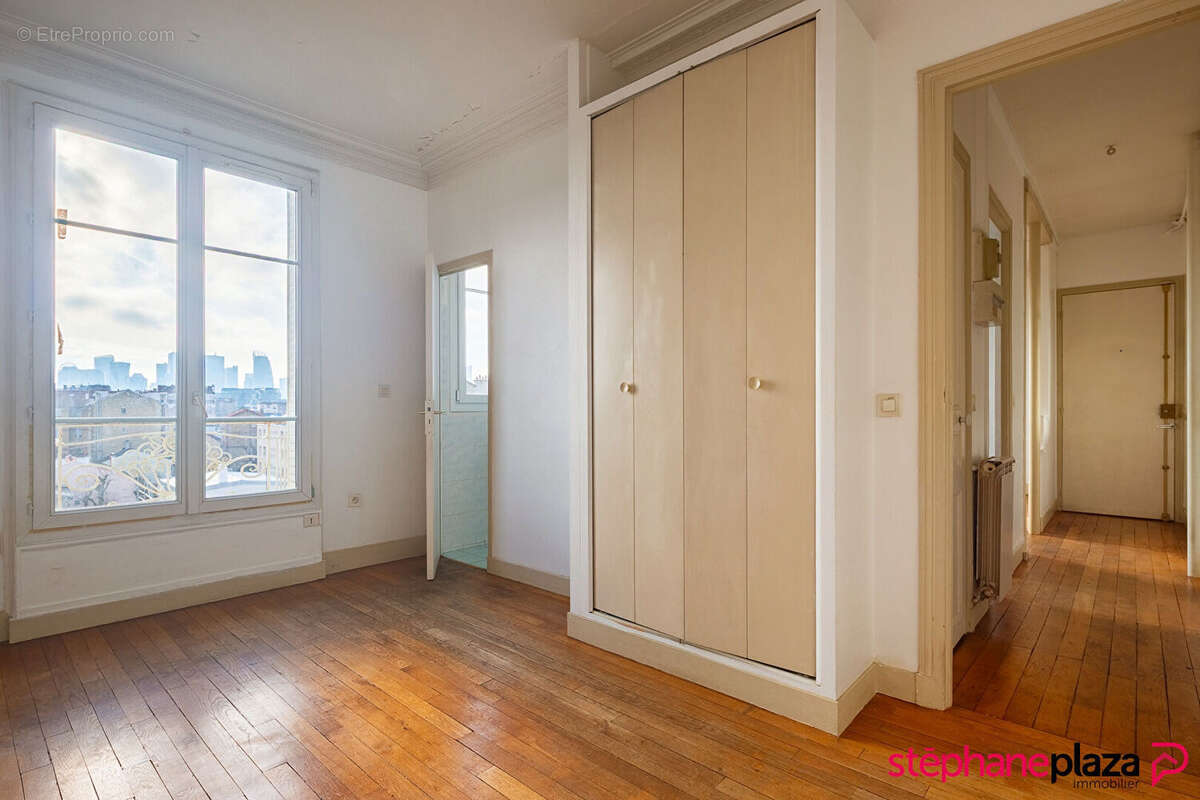 Appartement à COLOMBES