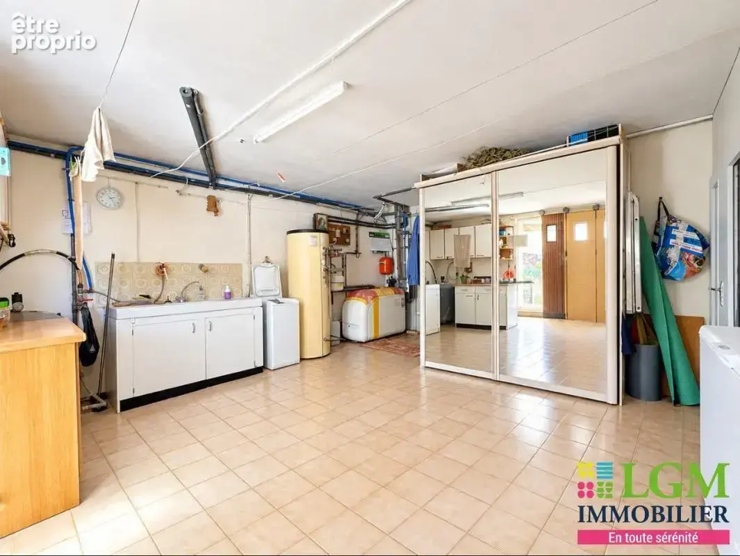 Gaillac, maison de 175 m² avec piscine, garage-atelier et terrain clôturé de 1800 m² - photo 16