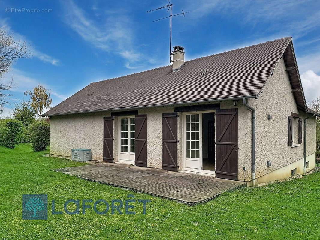 Maison à AULNAY-SUR-ITON