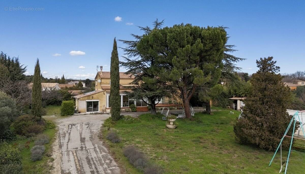 Maison à ROCHEFORT-DU-GARD