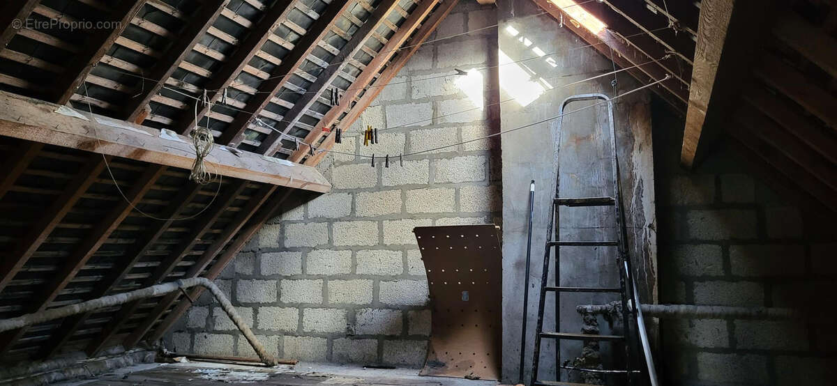 Maison à MONTMARTIN-SUR-MER