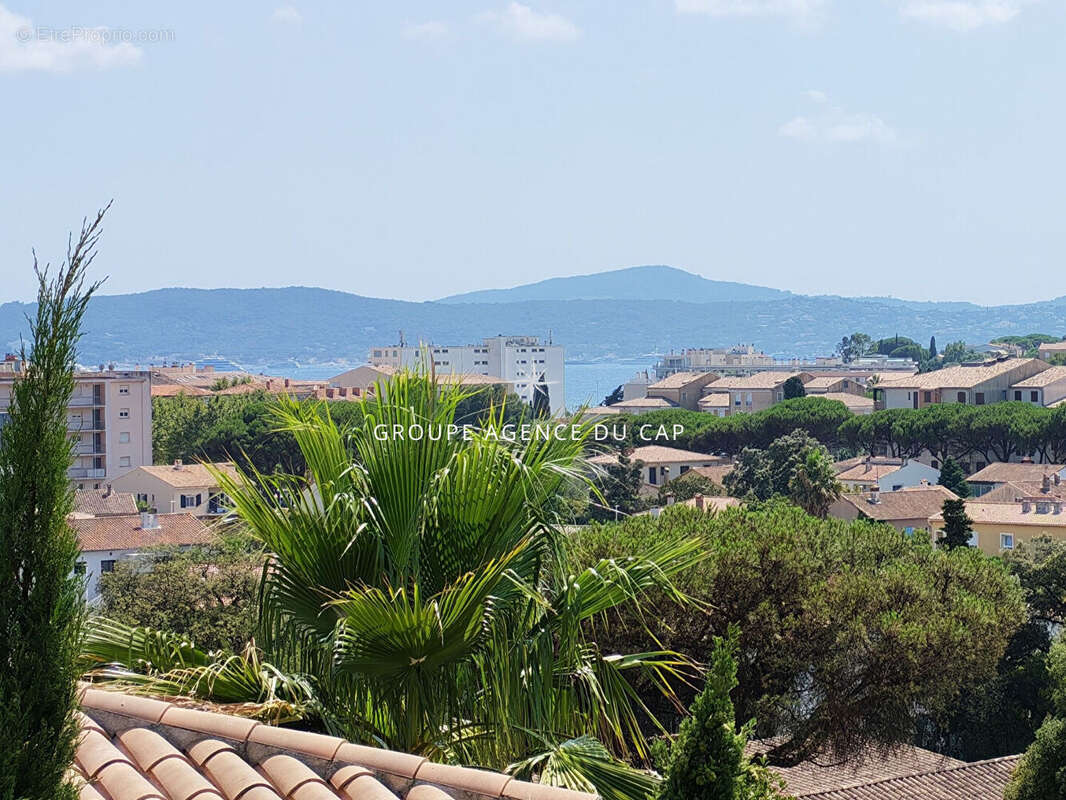A vendre appartement 4 pieces 3 chambres terrasse apercu mer et vue colline garage et cave 31m² proche centre ville sainte maxim - photo 3